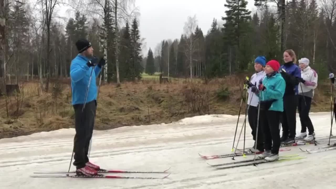 Tecknat Barn Svenska:Åka Skidor (Gävle) Högbo Brukshotell (Svenska) Sandviken